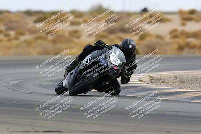 media/Feb-27-2022-CVMA (Sun) [[a3977b6969]]/Race 6 500 Supersport-350 Supersport (Holeshot)/